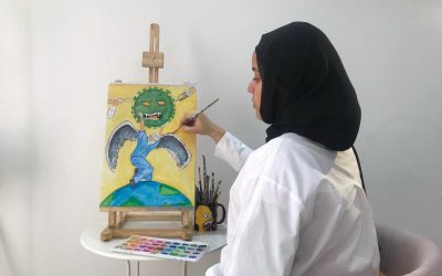 طالبة بحرينية تحصد المركز الأول في الكاريكاتير على مستوى الخليج